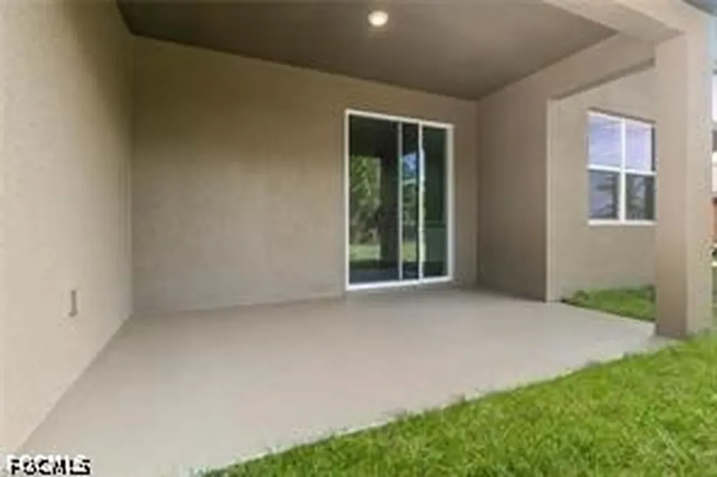 209 SE 26th Terrace Cape Coral FL 33904