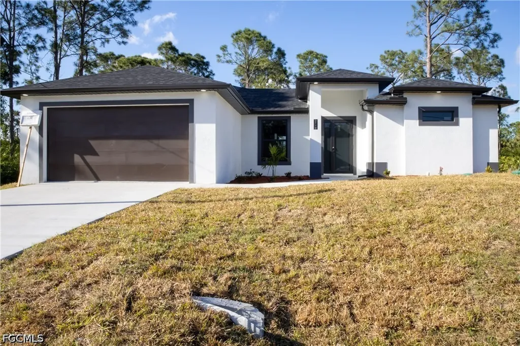 2716 2nd Street SW Lehigh Acres FL 33976