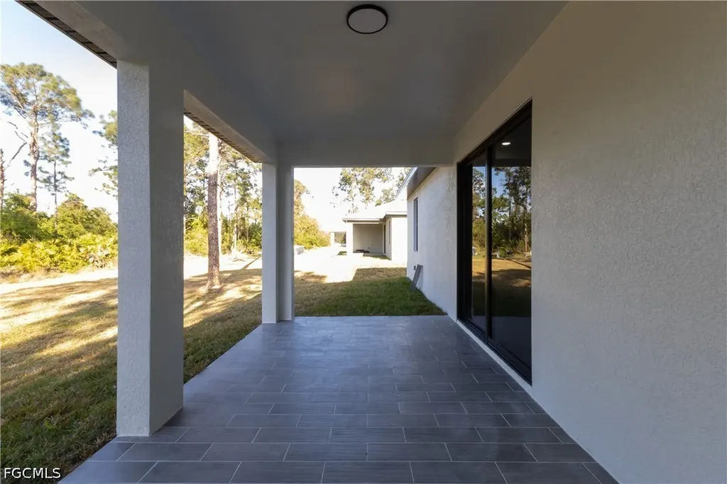 2716 2nd Street SW Lehigh Acres FL 33976