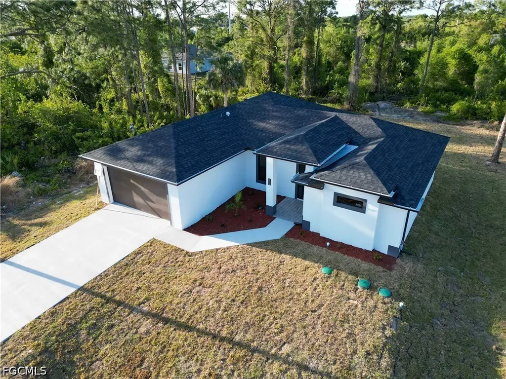 2716 2nd Street SW Lehigh Acres FL 33976