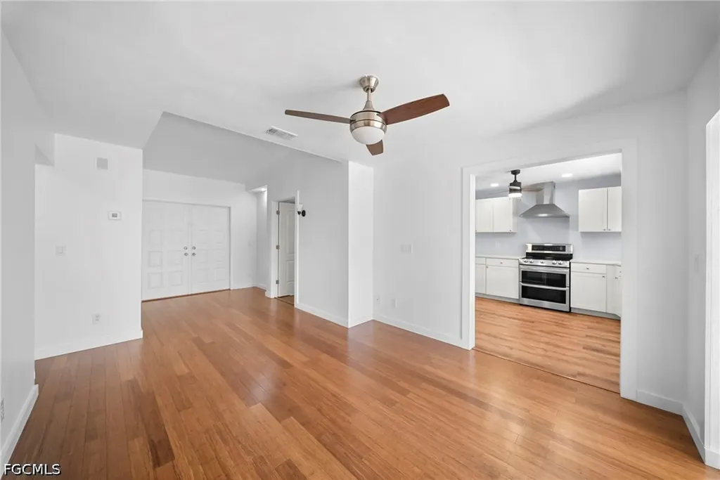 4779 Lakewood Boulevard Naples FL 34112