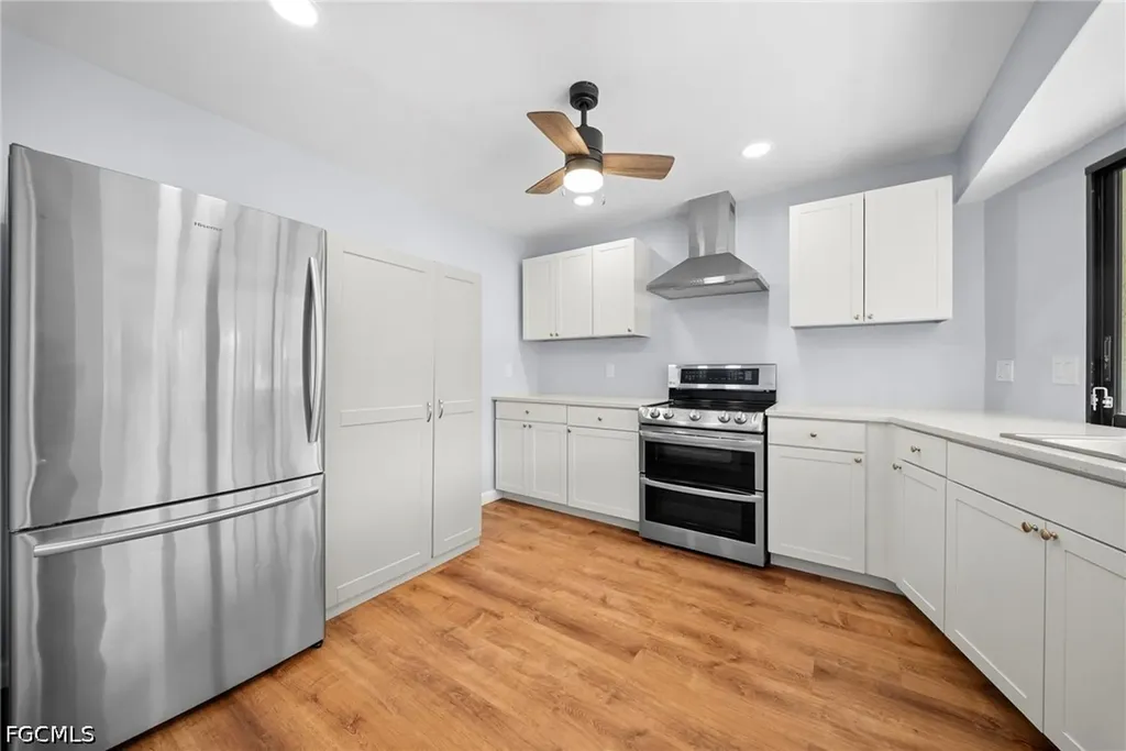 4779 Lakewood Boulevard Naples FL 34112