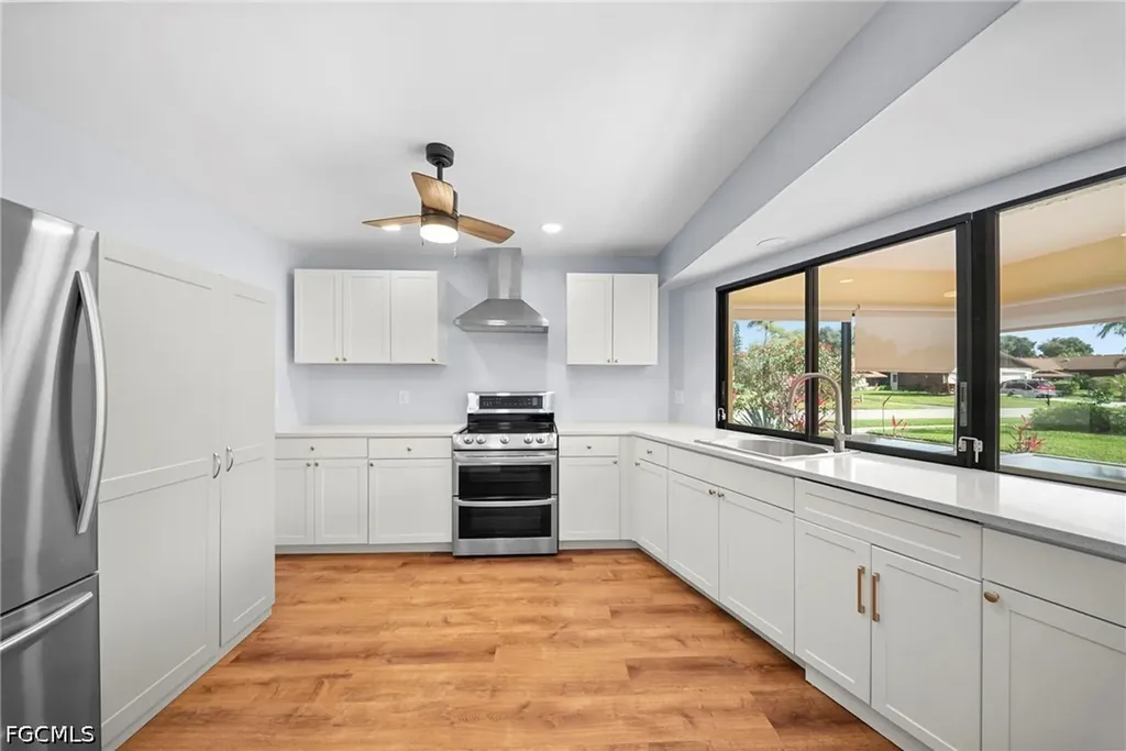 4779 Lakewood Boulevard Naples FL 34112