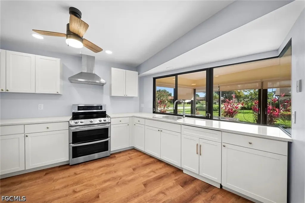 4779 Lakewood Boulevard Naples FL 34112