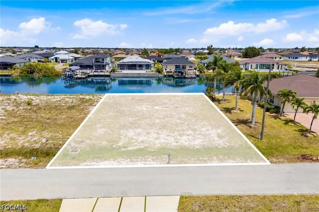 1511 NW 41st Place Cape Coral FL 33993