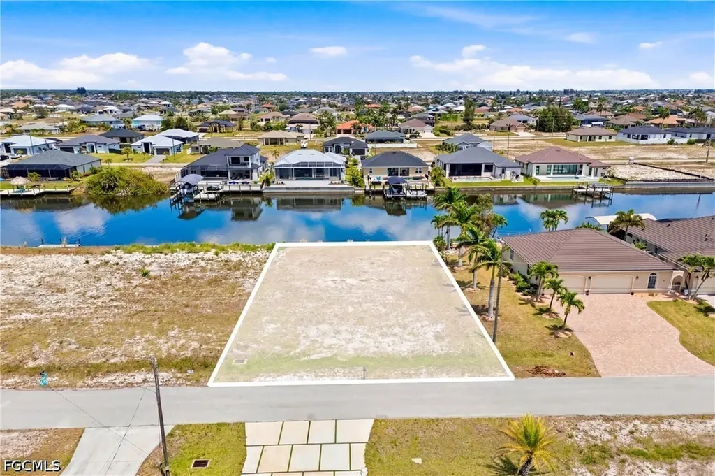 1511 NW 41st Place Cape Coral FL 33993
