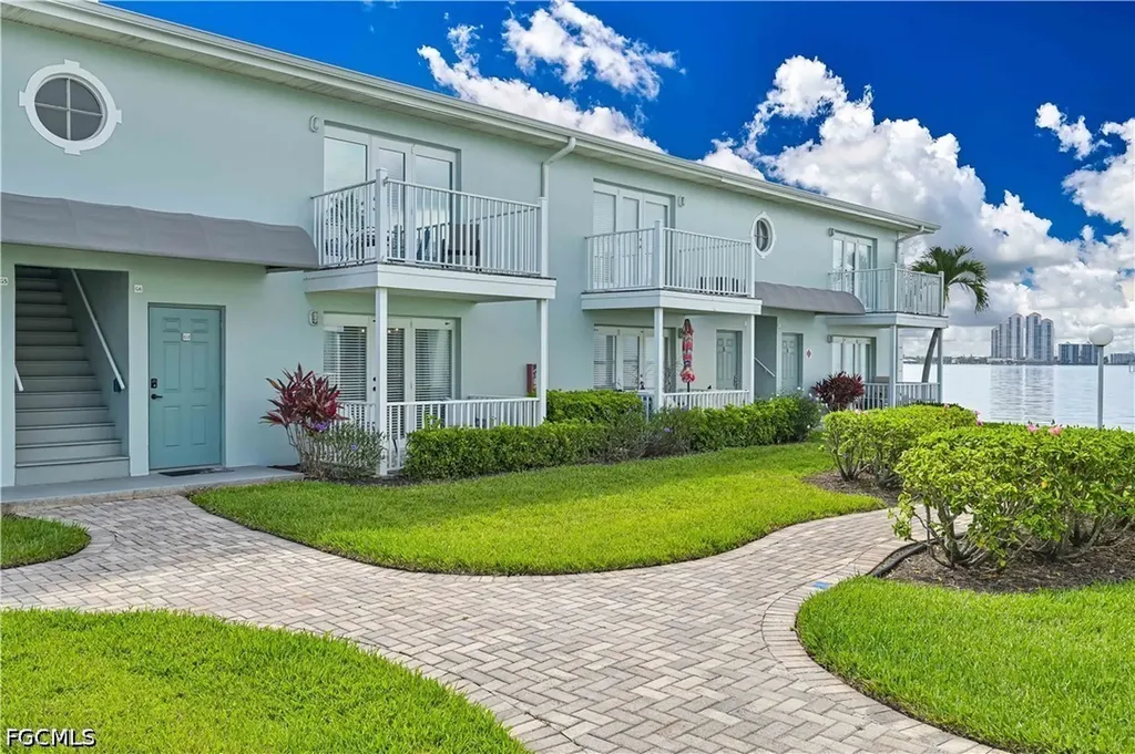 3332 N Key Drive North Fort Myers FL 33903