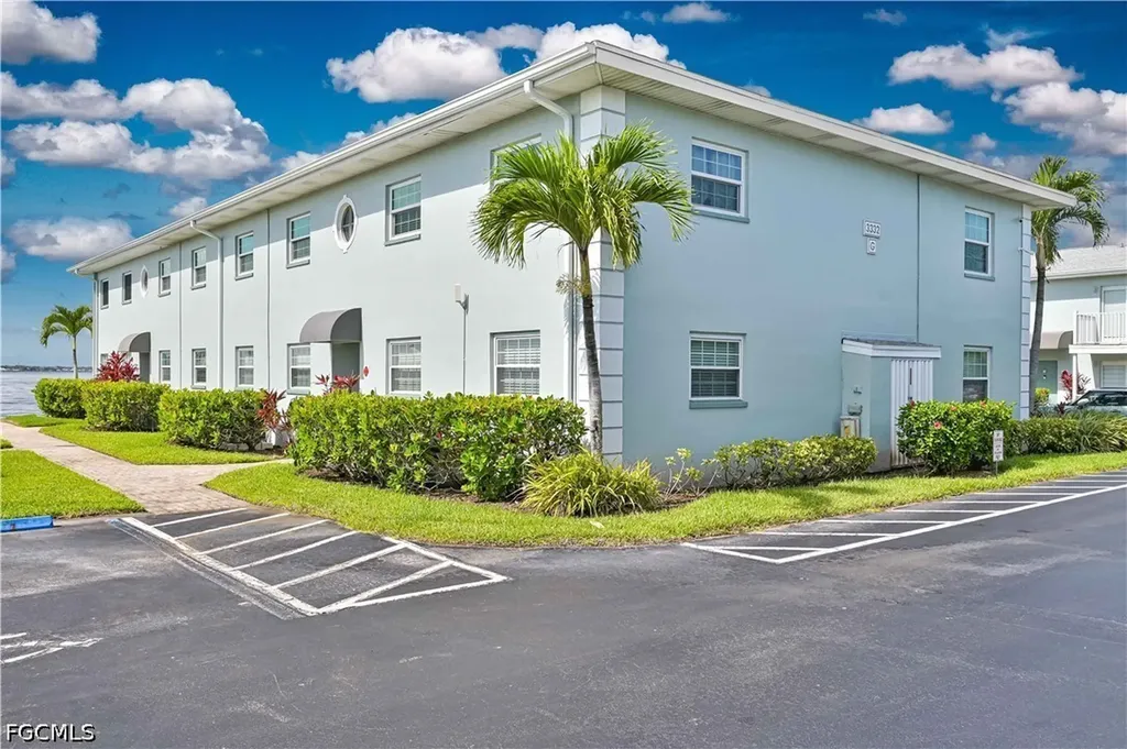 3332 N Key Drive North Fort Myers FL 33903