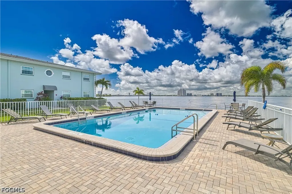 3332 N Key Drive North Fort Myers FL 33903