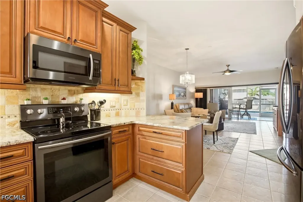 728 Victoria Drive Cape Coral FL 33904
