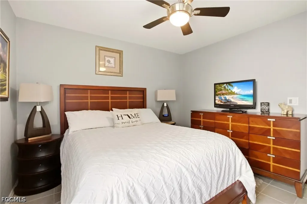 728 Victoria Drive Cape Coral FL 33904