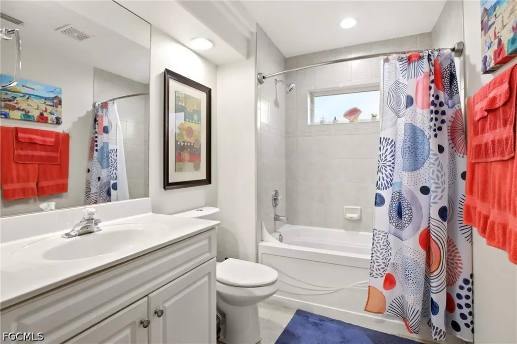 728 Victoria Drive Cape Coral FL 33904
