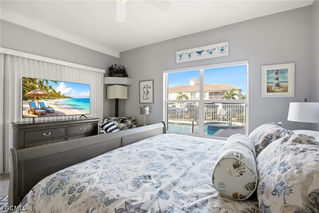 728 Victoria Drive Cape Coral FL 33904