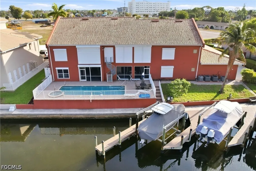 728 Victoria Drive Cape Coral FL 33904