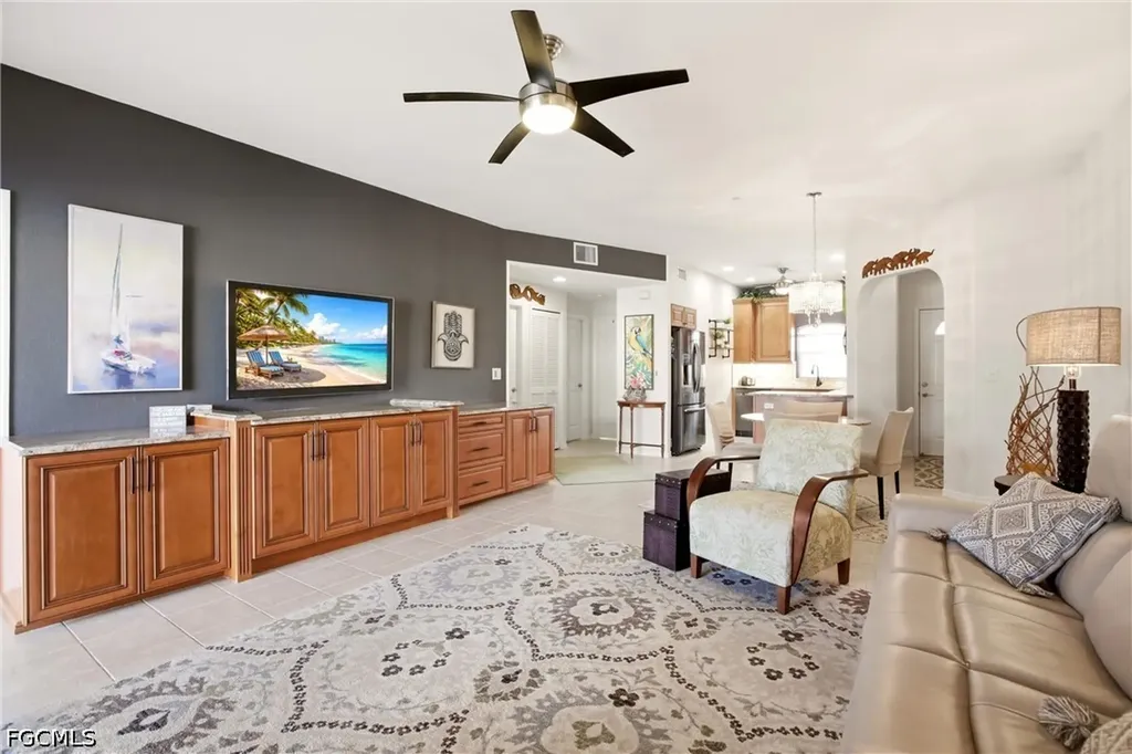 728 Victoria Drive Cape Coral FL 33904