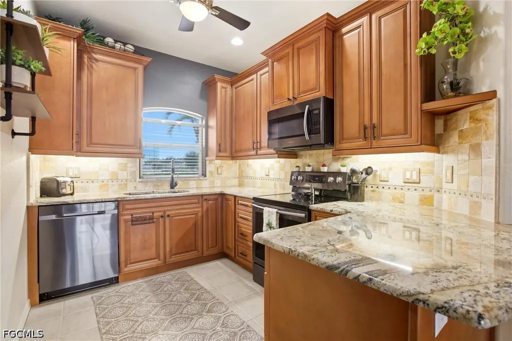728 Victoria Drive Cape Coral FL 33904