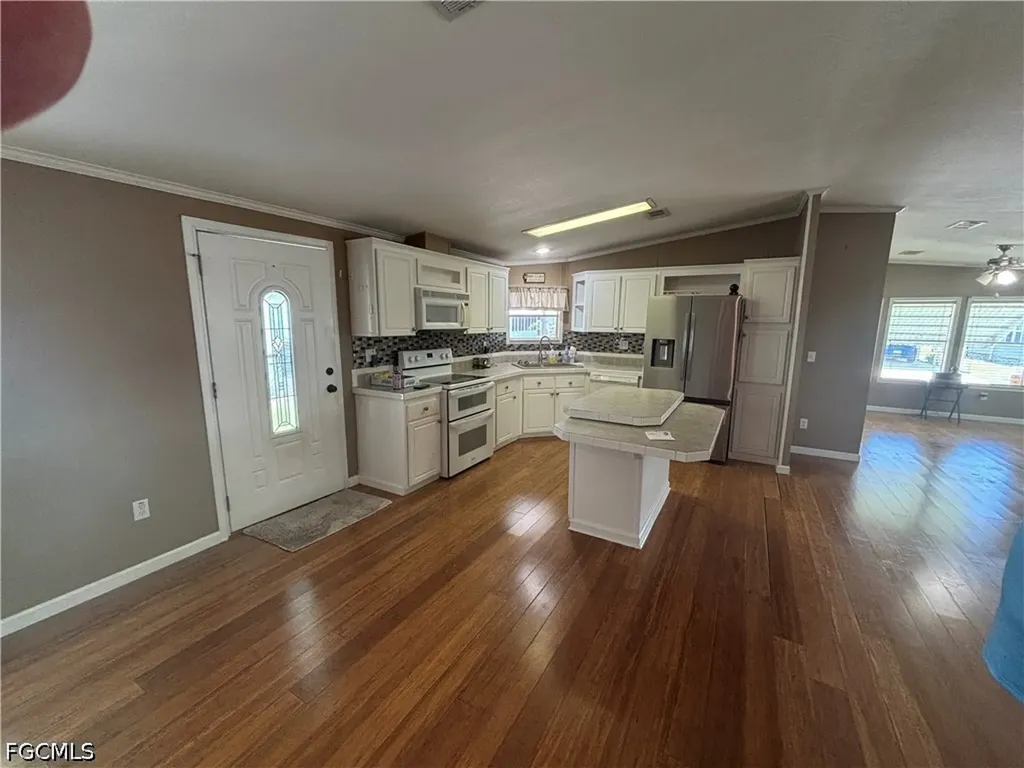 406 Horizon Drive North Fort Myers FL 33903