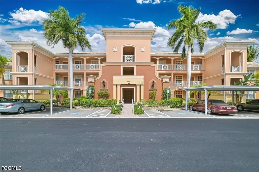 Bonita Springs FL, 9601 Spanish Moss Way, Unit 3613
