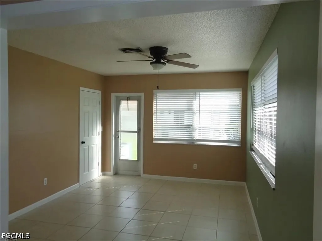 4402 SE 20th Place Cape Coral FL 33904