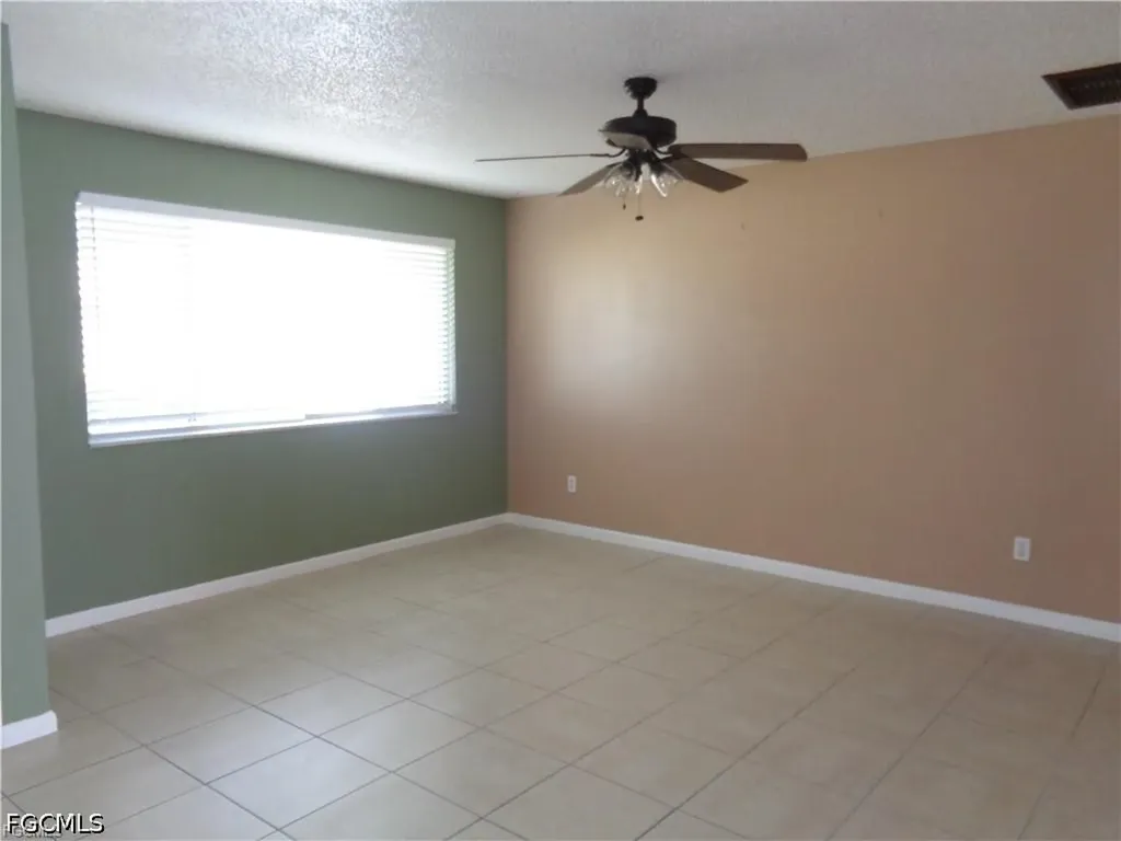 4402 SE 20th Place Cape Coral FL 33904
