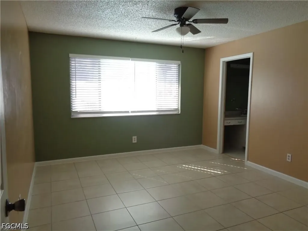 4402 SE 20th Place Cape Coral FL 33904