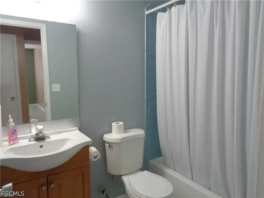 4402 SE 20th Place Cape Coral FL 33904