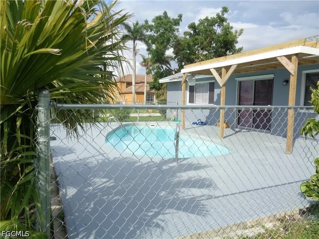 4402 SE 20th Place Cape Coral FL 33904