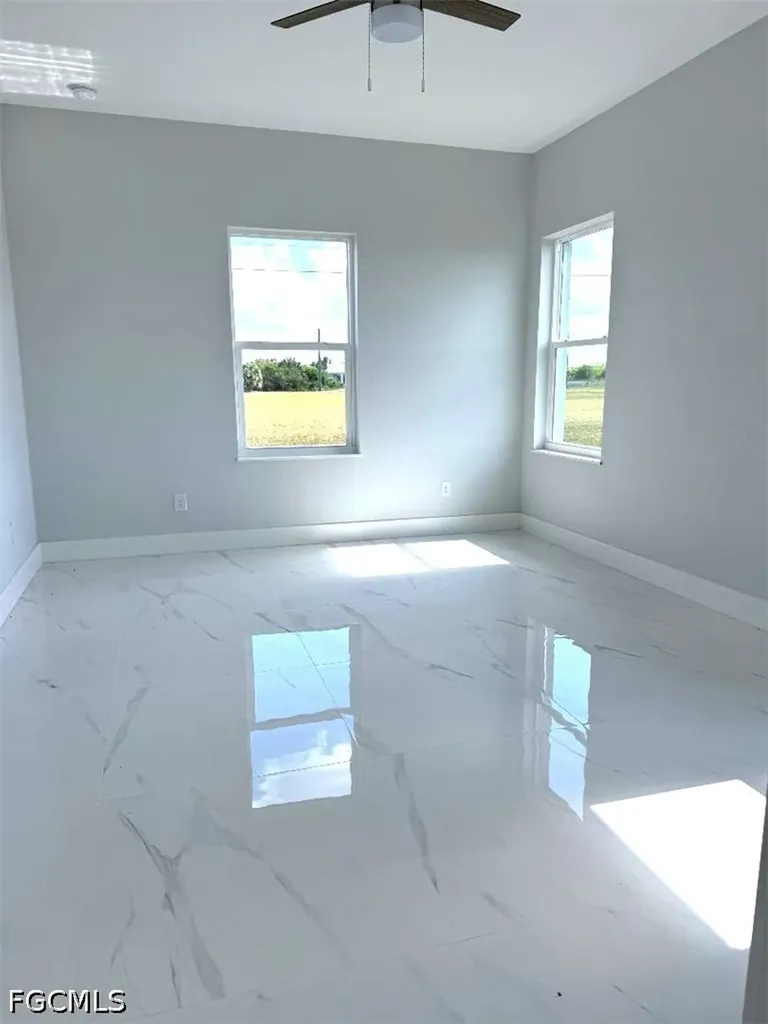 127 Carousel Avenue Labelle FL 33935