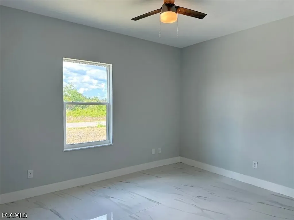 127 Carousel Avenue Labelle FL 33935
