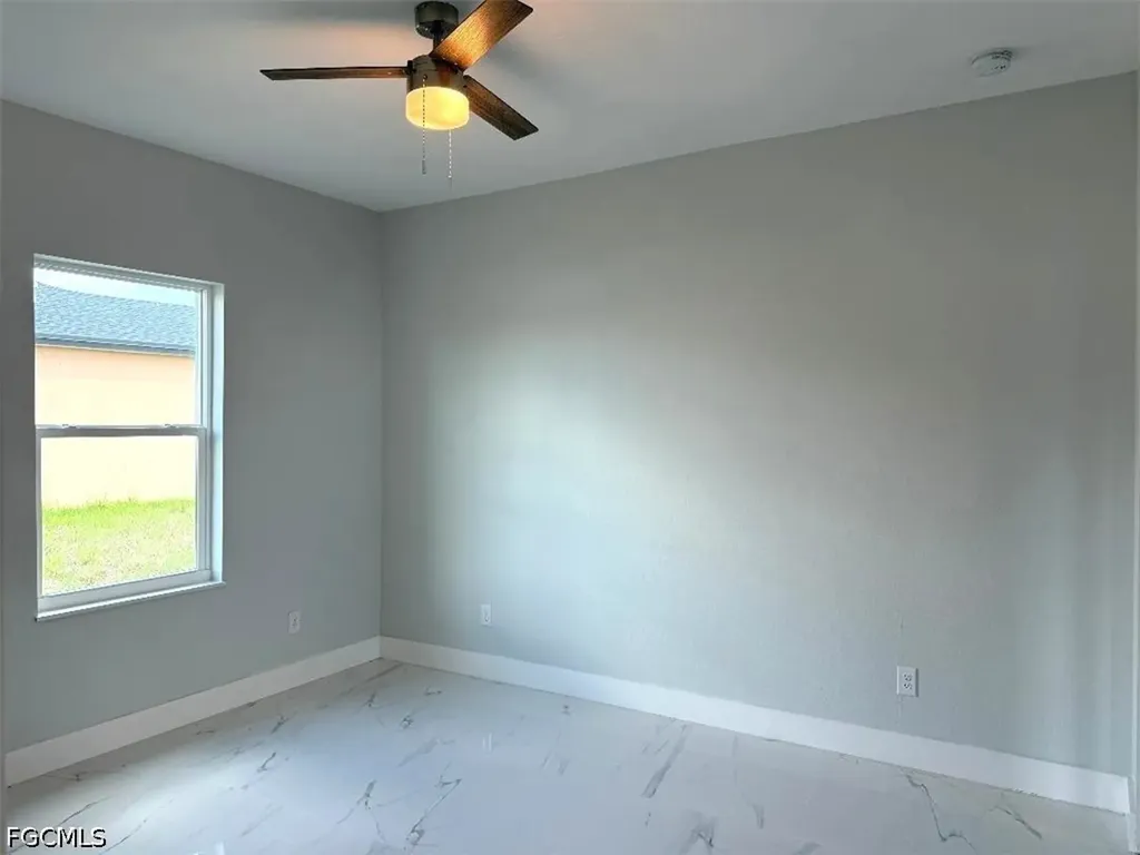 127 Carousel Avenue Labelle FL 33935