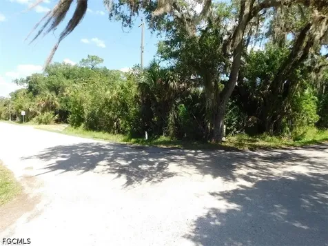 14971 Duke Highway Alva FL 33920