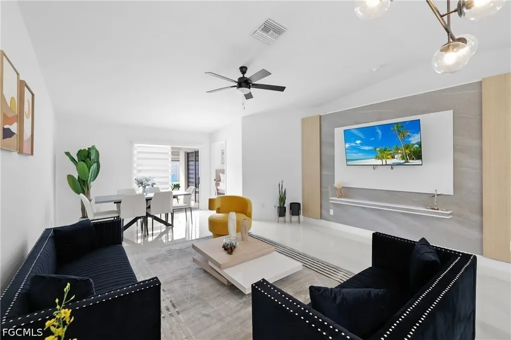 1630 SW Santa Barbara Place Cape Coral FL 33991