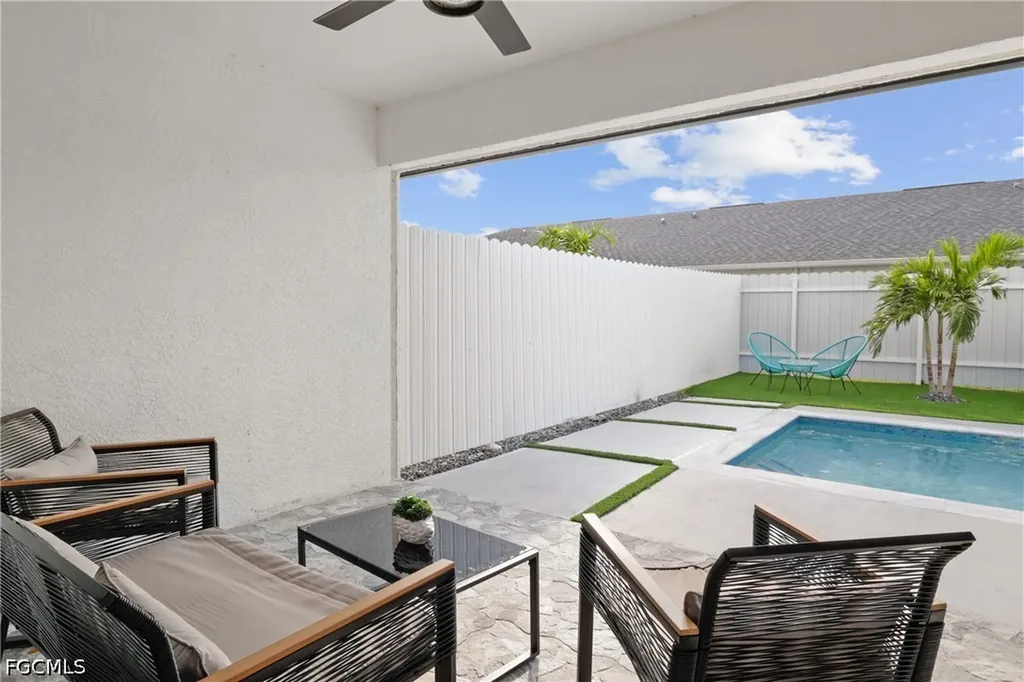 1630 SW Santa Barbara Place Cape Coral FL 33991