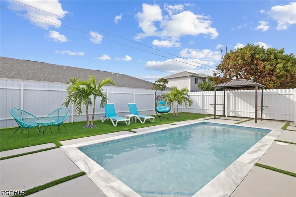 1630 SW Santa Barbara Place Cape Coral FL 33991