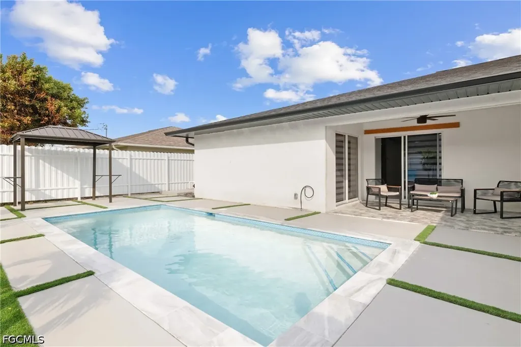 1630 SW Santa Barbara Place Cape Coral FL 33991