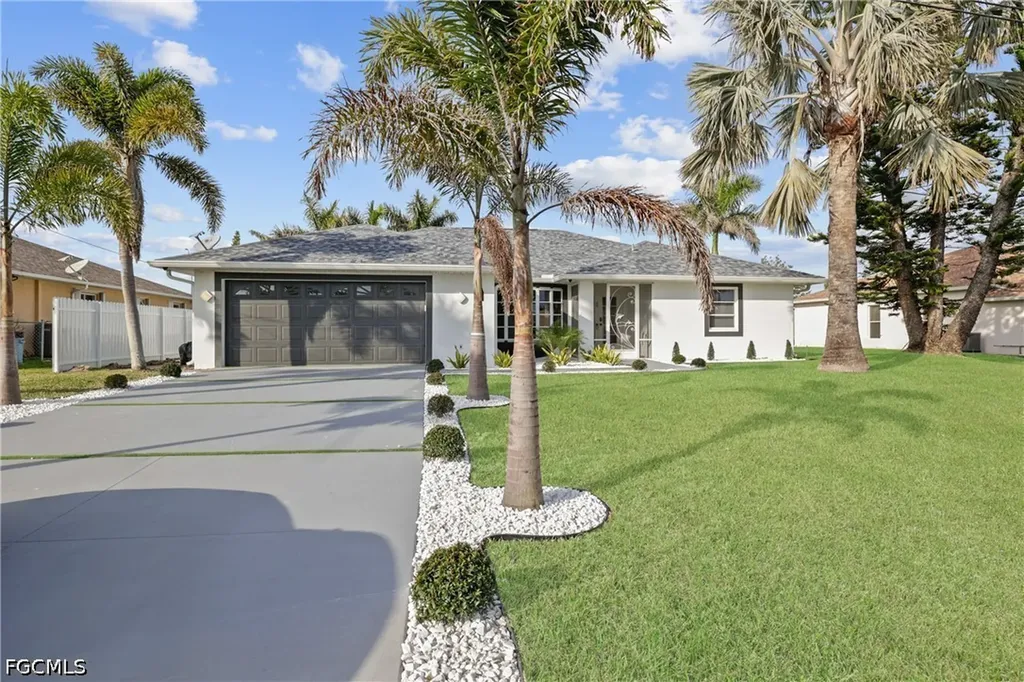 2423 Everest Parkway Cape Coral FL 33904