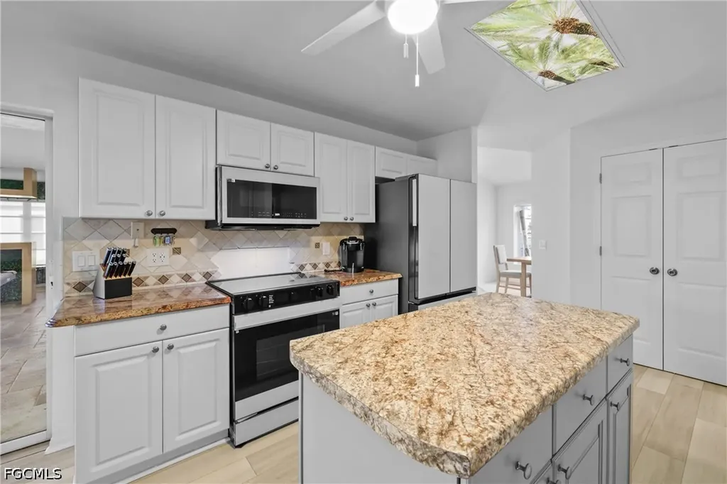 2423 Everest Parkway Cape Coral FL 33904