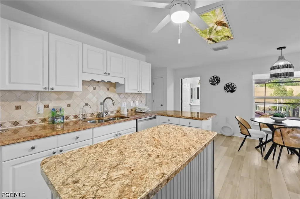 2423 Everest Parkway Cape Coral FL 33904