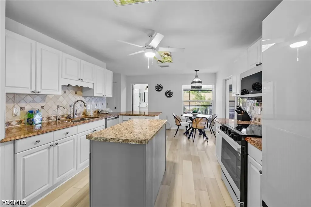 2423 Everest Parkway Cape Coral FL 33904