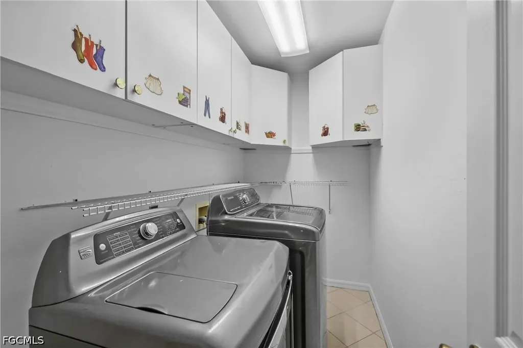 2423 Everest Parkway Cape Coral FL 33904