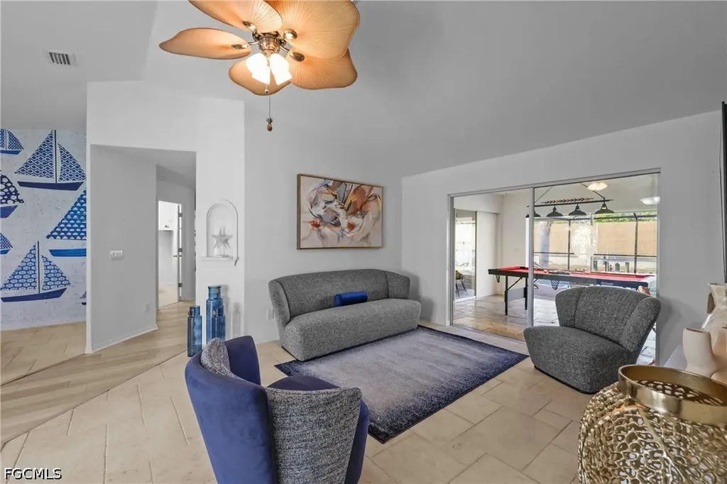 2423 Everest Parkway Cape Coral FL 33904