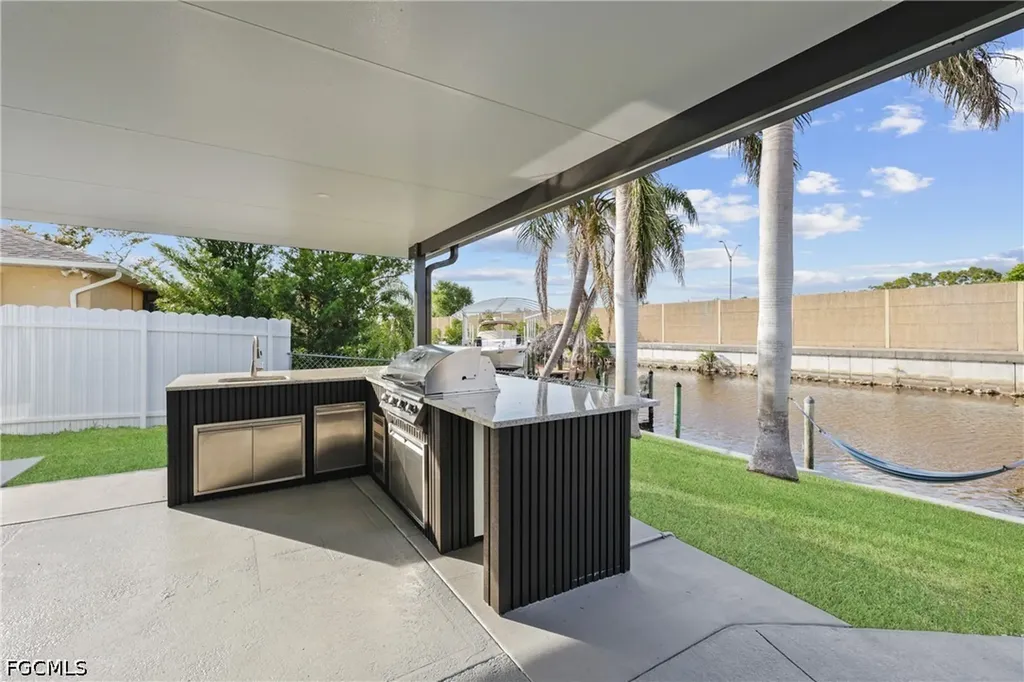 2423 Everest Parkway Cape Coral FL 33904