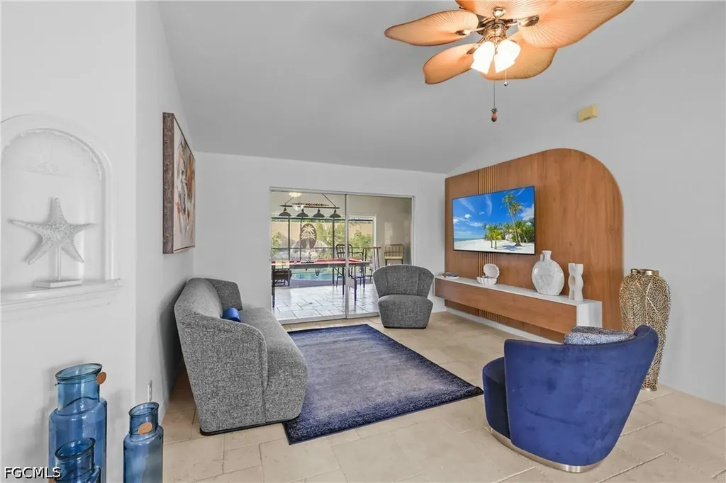 2423 Everest Parkway Cape Coral FL 33904