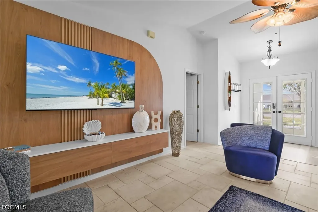 2423 Everest Parkway Cape Coral FL 33904