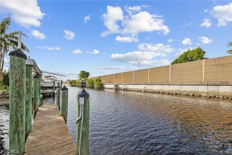 2423 Everest Parkway Cape Coral FL 33904