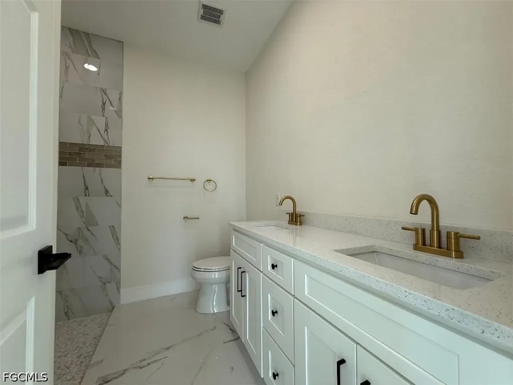 115 Lansing Circle Labelle FL 33935