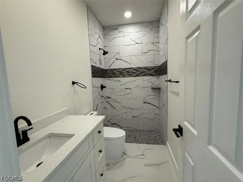115 Lansing Circle Labelle FL 33935