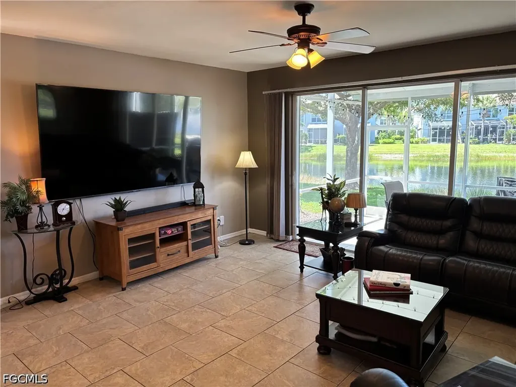 8271 Village Edge Circle Fort Myers FL 33919