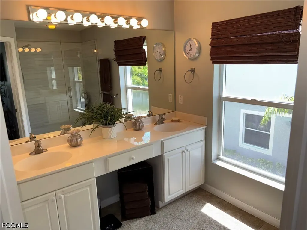 8271 Village Edge Circle Fort Myers FL 33919