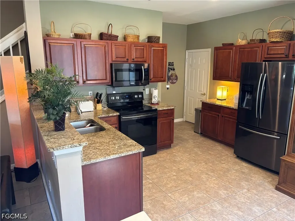 8271 Village Edge Circle Fort Myers FL 33919